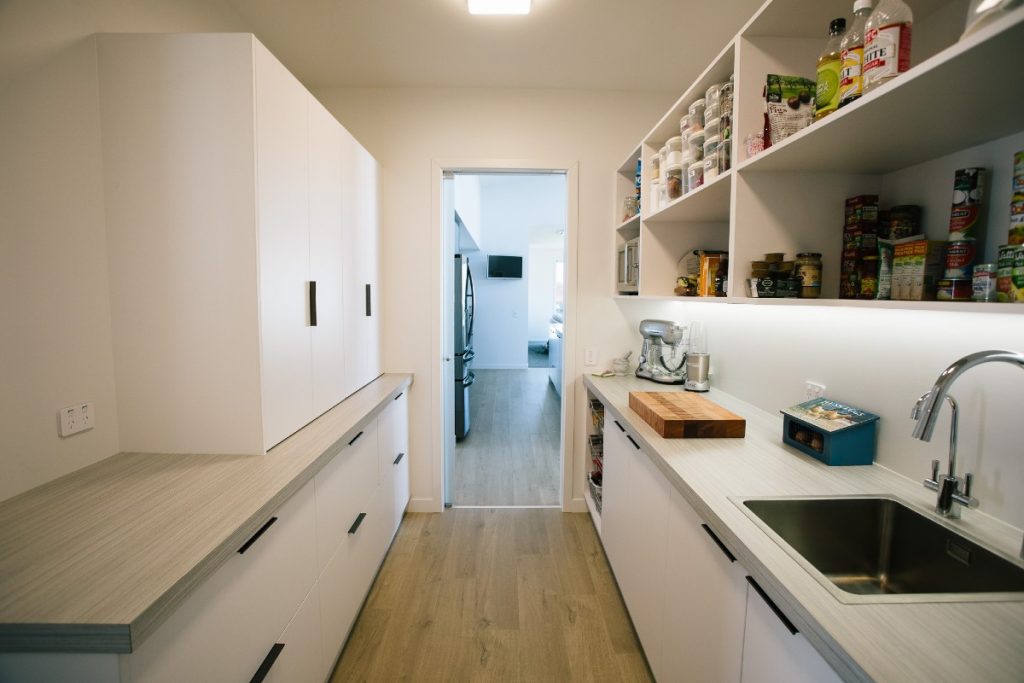 Butlers pantry with sink